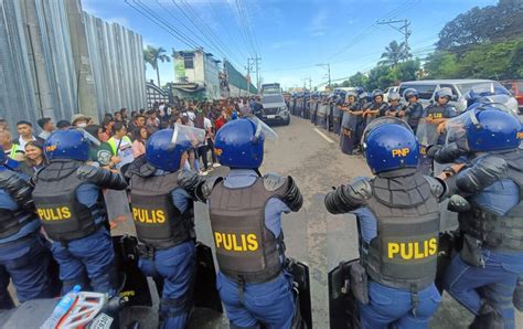 Davao cops serve Quiboloy warrants of arrest .